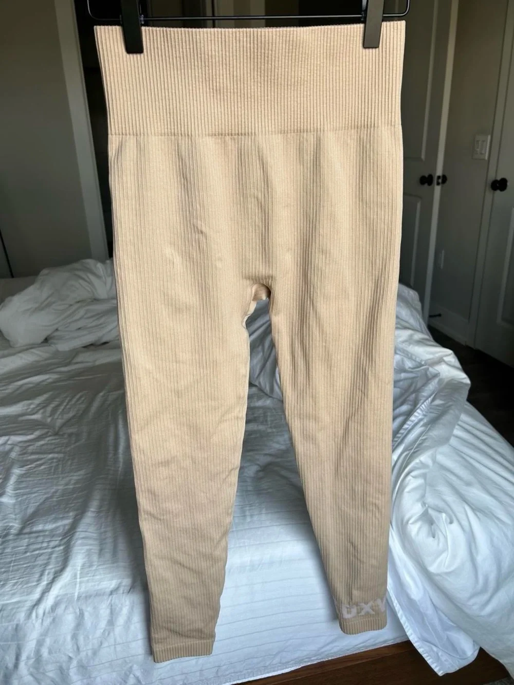 White Fox Boutique Coffee Date Seamless High-Waist Leggings in Sand